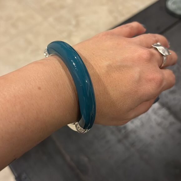 Lia Sophia Chromatic Ocean Blue Medium Stretchable Bracelet Crystal Classy - Picture 6 of 9